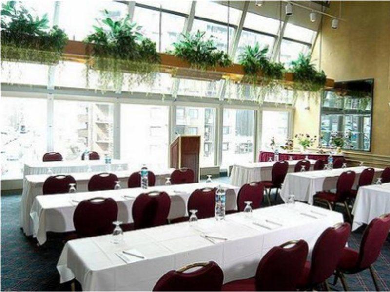 Holiday Inn Montreal Midtown Εξωτερικό φωτογραφία