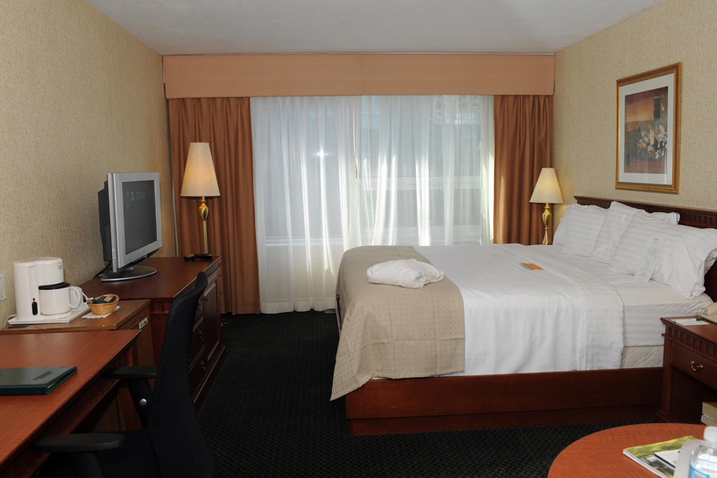 Holiday Inn Montreal Midtown Δωμάτιο φωτογραφία