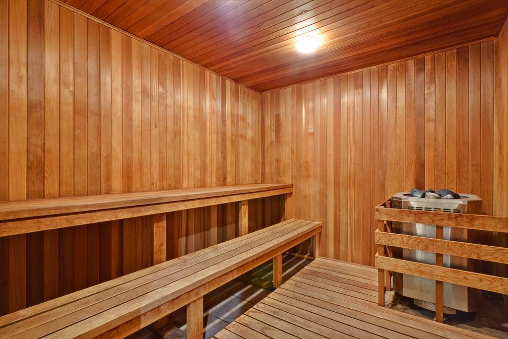 Holiday Inn Montreal Midtown Εξωτερικό φωτογραφία