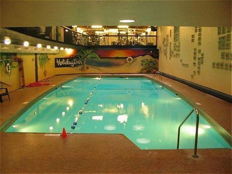 Holiday Inn Montreal Midtown Εξωτερικό φωτογραφία